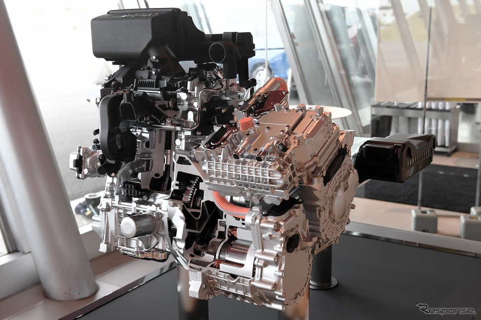 新型セレナe-POWERに搭載される新開発のe-POWER専用1.4リットルエンジン《写真撮影 中野英幸》