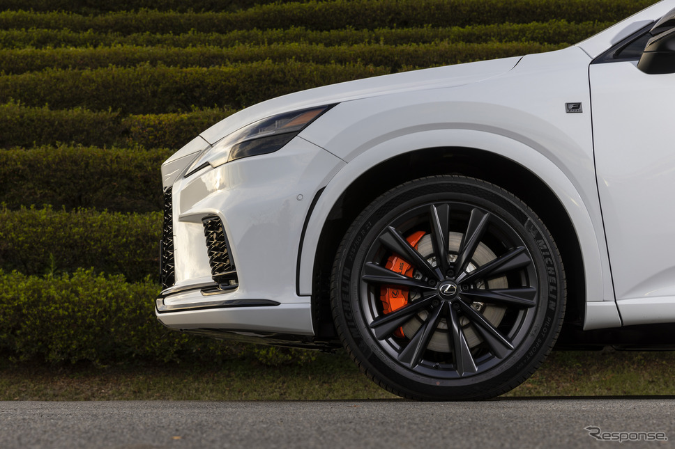ミシュラン・パイロットスポーツ4 SUV / レクサス RX 新型《写真提供 トヨタ自動車》