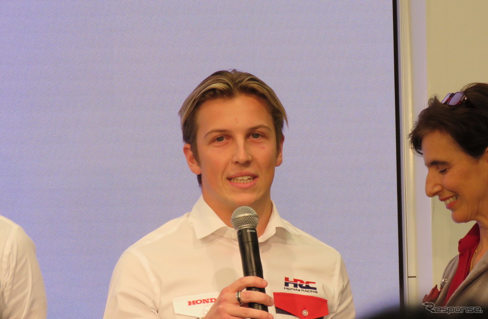 2023年はスーパーフォーミュラに参戦するリアム・ローソン。レッドブル系次期F1候補生の20歳は、12日の発表会で熱い意欲を語った。《写真撮影 遠藤俊幸》