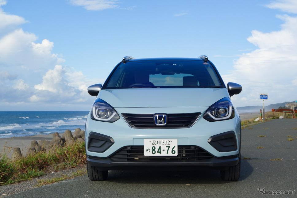 フィットe:HEVクロスター4WD(前期型)のフェイス。《写真撮影 井元康一郎》