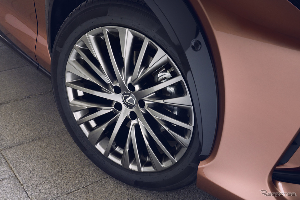 レクサス RZ(欧州仕様車)《photo by Lexus》