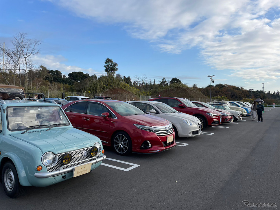 日産PAO、トヨタSAI、アルファロメオMiToなどなどバラエティ豊かな愛車が集まりました。《写真撮影 石井茜/beecar》