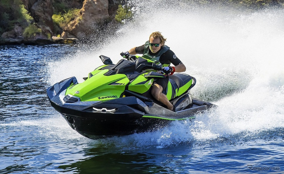 JET SKI ULTRA 310LX-S《写真提供 カワサキモータースジャパン》