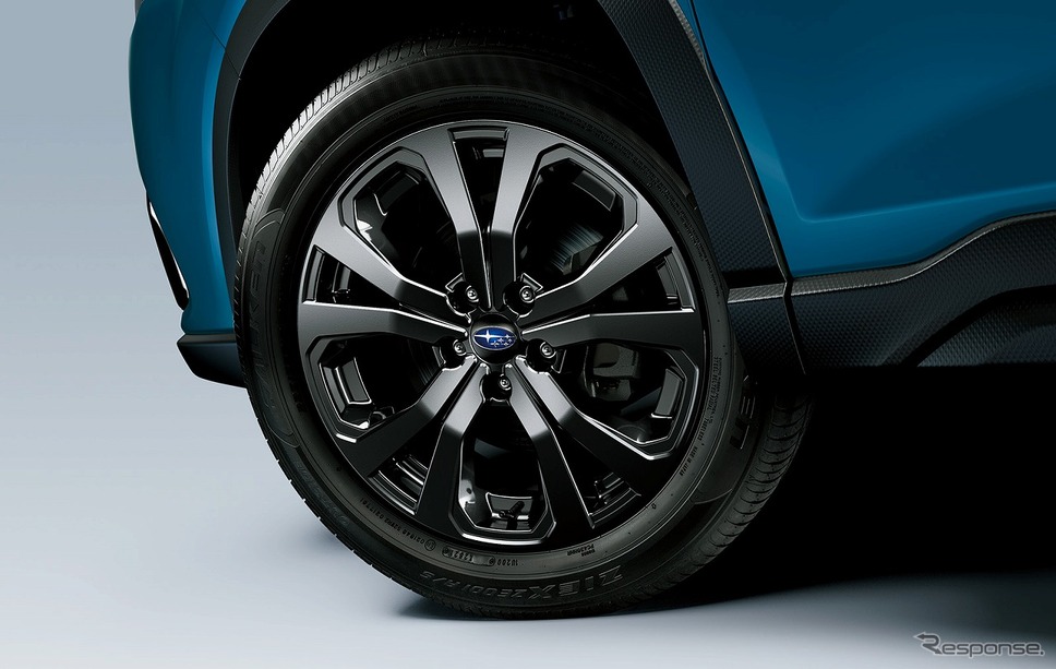 18インチアルミホイール(ダークメタリック塗装)《写真提供:SUBARU》