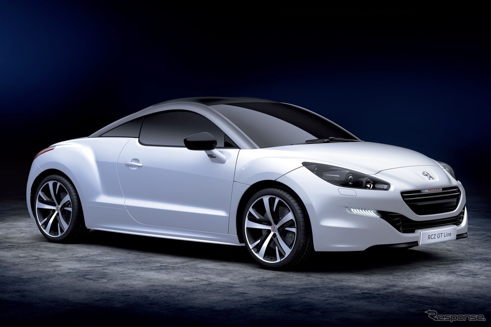 ドライブデートで乗りたい車の提案:プジョーRCZ《写真提供 ステランティスジャパン》
