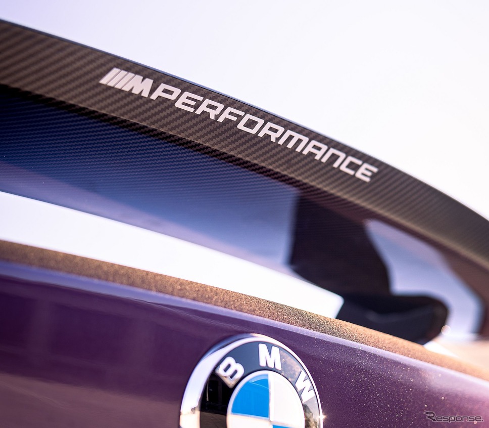 BMW M4 コンペティション・クーペ の「Mパフォーマンスパーツ」装着車《photo by BMW》