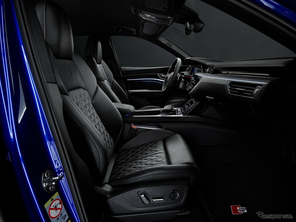 アウディ SQ8 e-tron スポーツバック《photo by Audi》