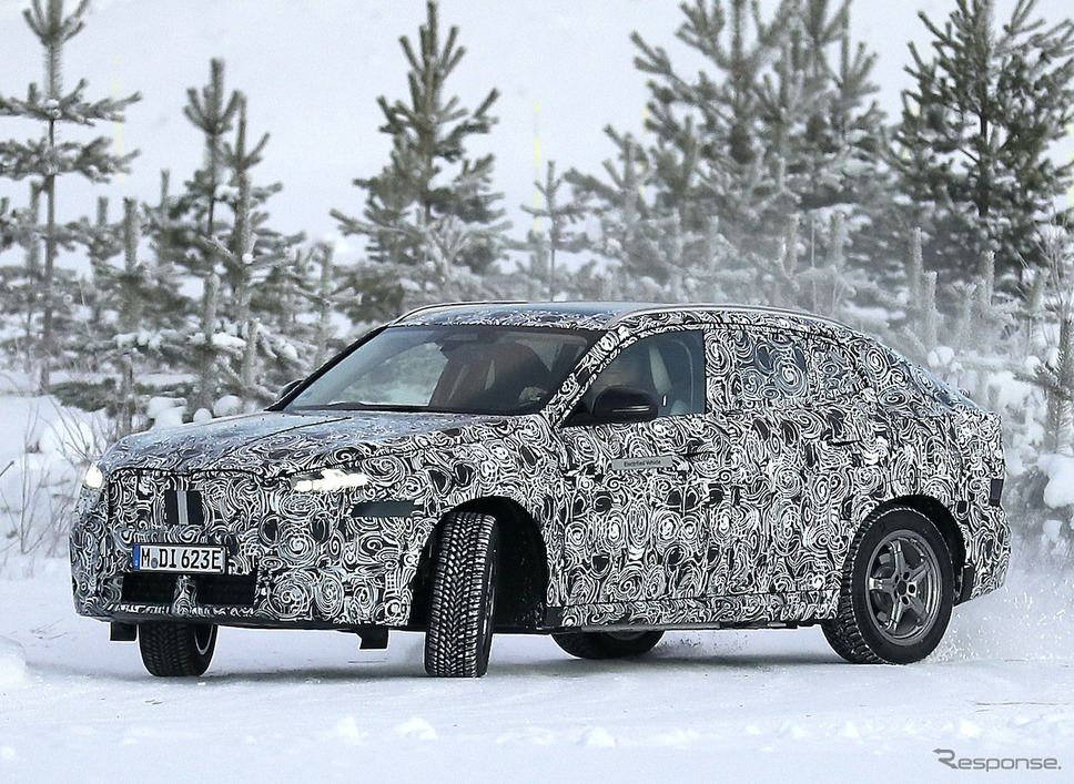BMW iX2 プロトタイプ(スクープ写真)《APOLLO NEWS SERVICE》