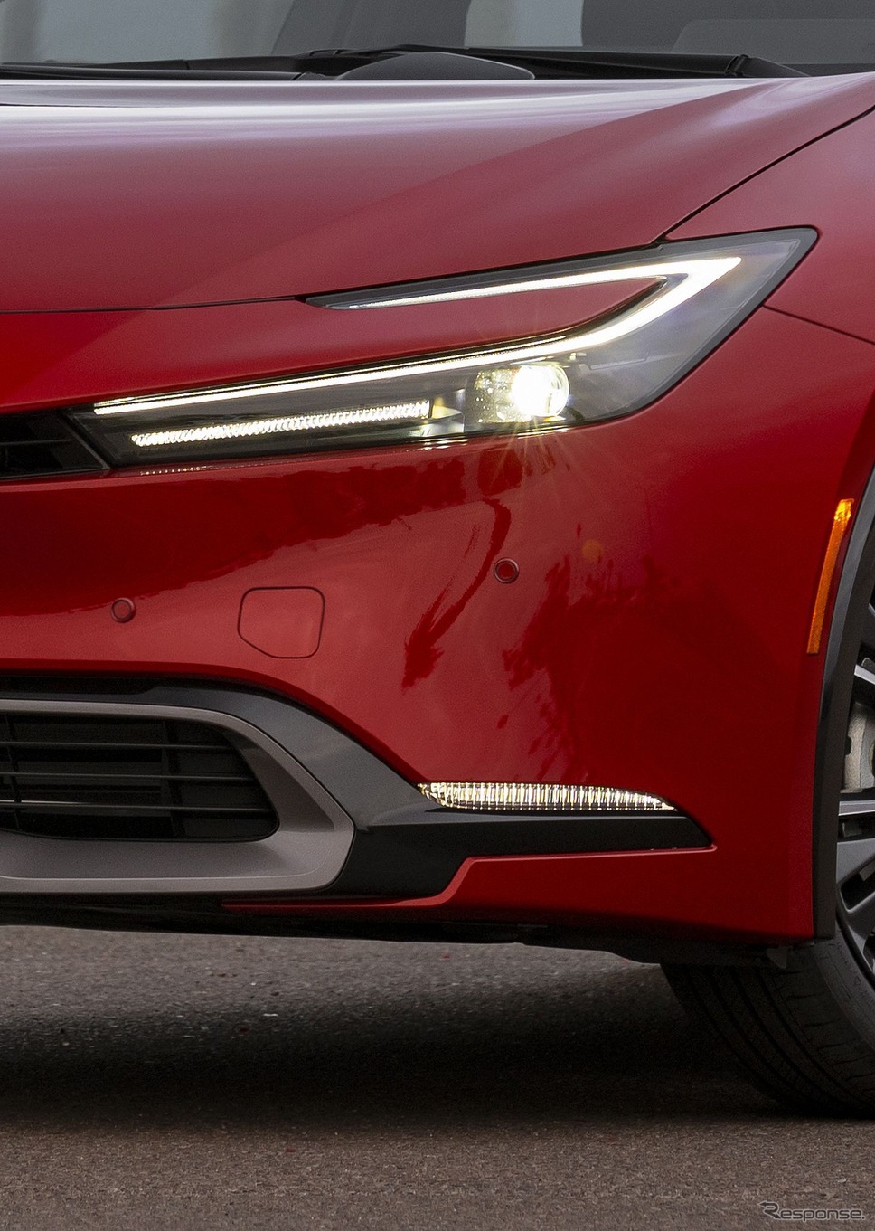 トヨタ・プリウス 新型の「XLE」（米国仕様）《photo by Toyota》