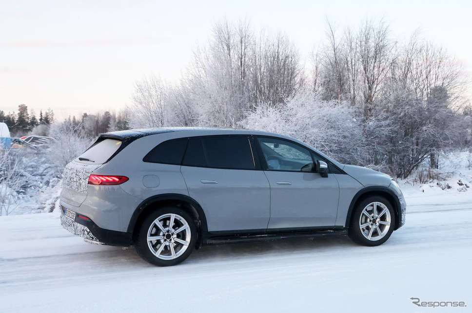 メルセデスマイバッハ EQS SUV プロトタイプ（スクープ写真）《APOLLO NEWS SERVICE》
