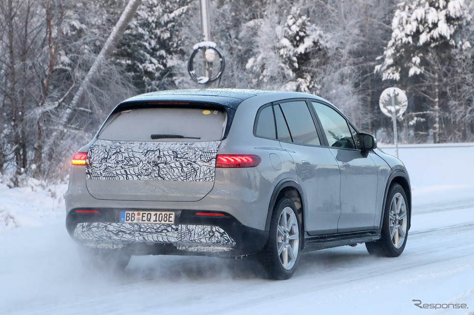 メルセデスマイバッハ EQS SUV プロトタイプ（スクープ写真）《APOLLO NEWS SERVICE》