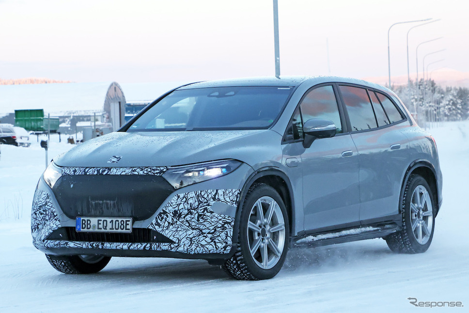 メルセデスマイバッハ EQS SUV プロトタイプ（スクープ写真）《APOLLO NEWS SERVICE》