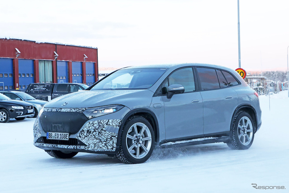 メルセデスマイバッハ EQS SUV プロトタイプ（スクープ写真）《APOLLO NEWS SERVICE》
