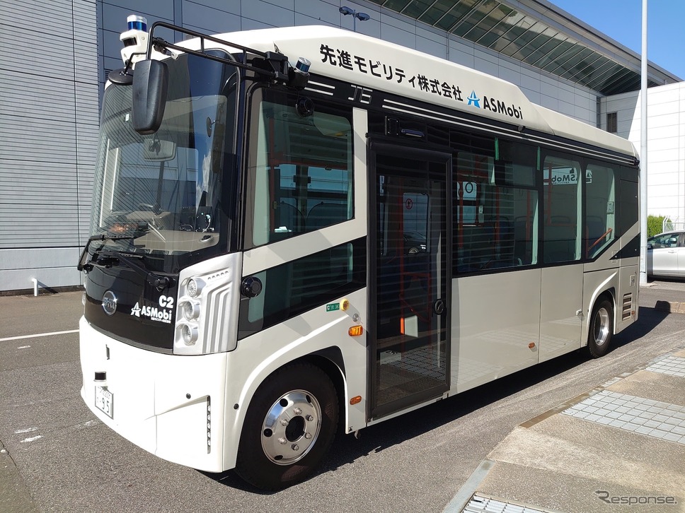 自動運転EVバス:BYD J6《写真提供 「次世代モビリティのまち体験」広報事務局》