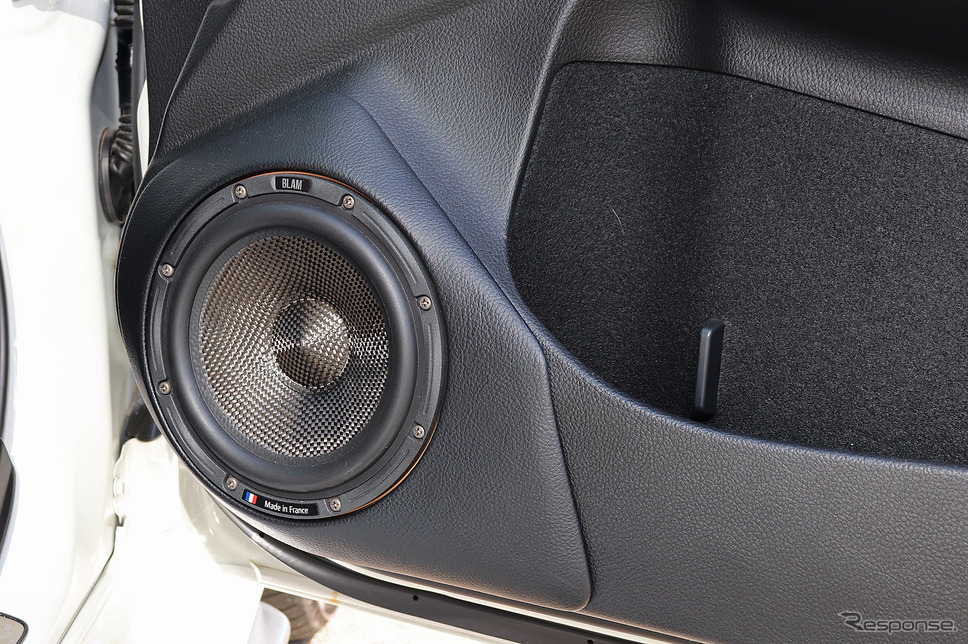 「パワーアンプ内蔵DSP」が搭載されたオーディオカーの一例（製作ショップ：オートステーションK2）。Photo by 太田祥三