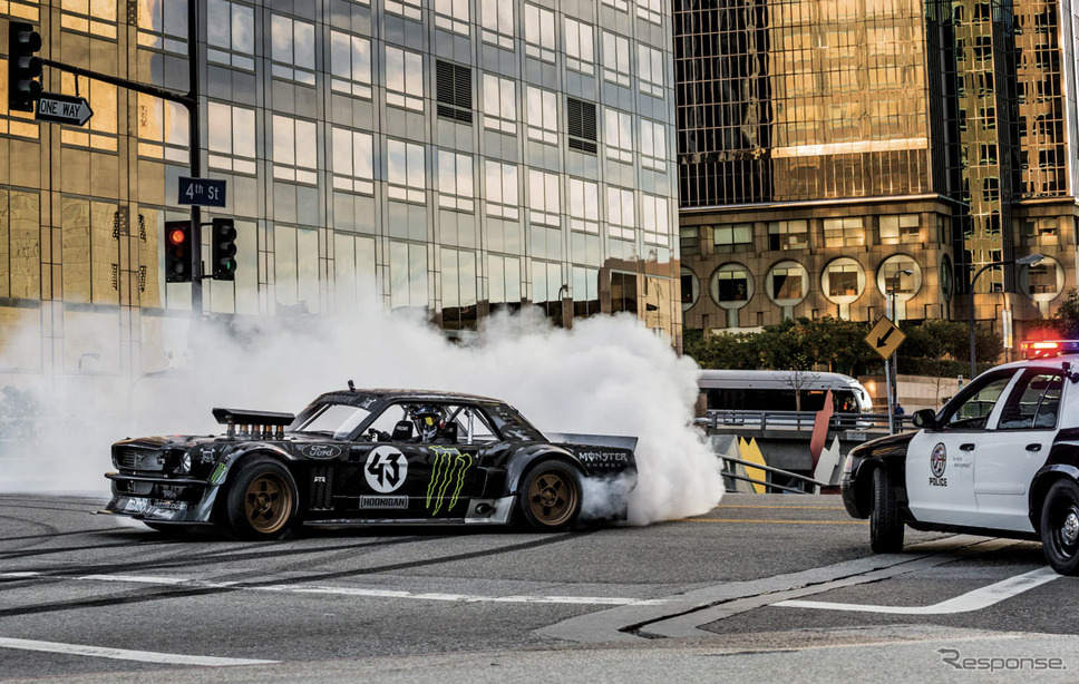 Ken Block GYMKHANA / ケン・ブロック・ジムカーナ《写真提供 フーニガン》