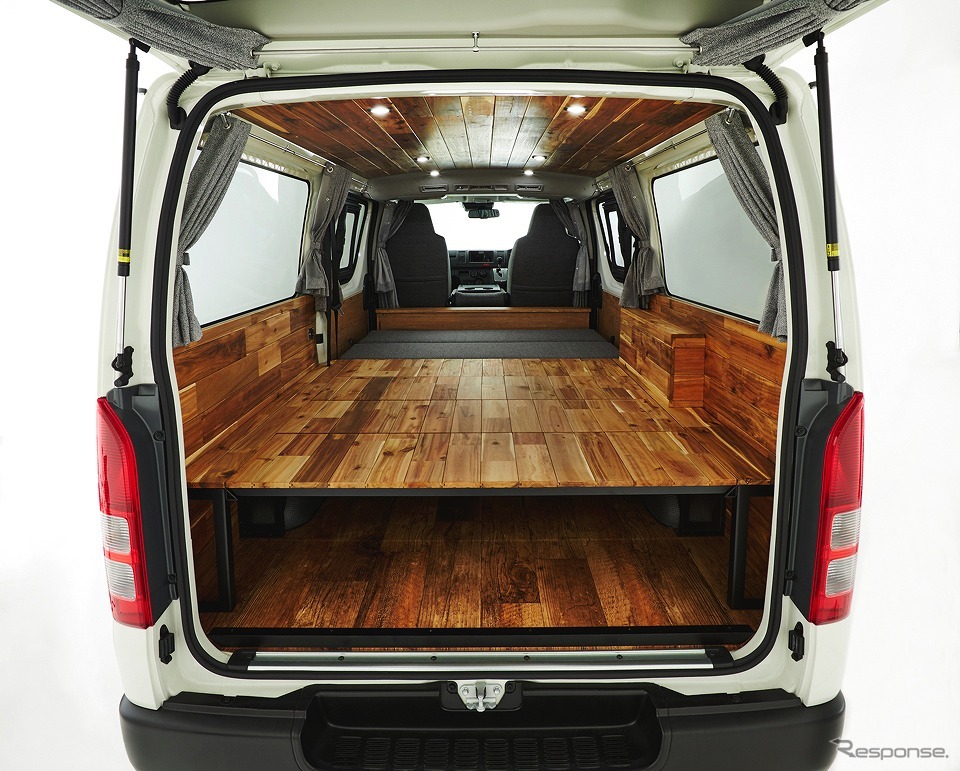 GORDON MILLER GMLVAN V-01《写真提供:キャンピングカー株式会社》
