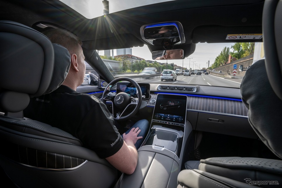メルセデスベンツ Sクラス 新型の「DRIVE PILOT」装着車《photo by Mercedes-Benz》