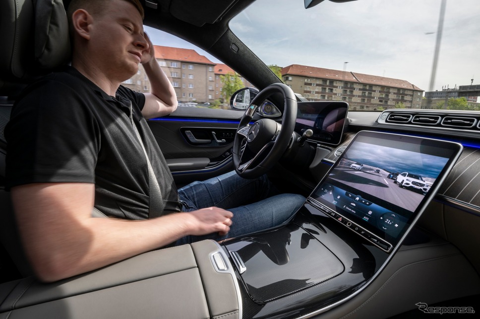 メルセデスベンツ Sクラス 新型の「DRIVE PILOT」装着車《photo by Mercedes-Benz》