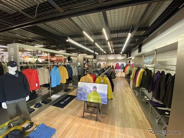 ナップス横浜店内の「Naps +E」プレミアムセレクトコーナー(参考画像)《写真提供:ナップス》