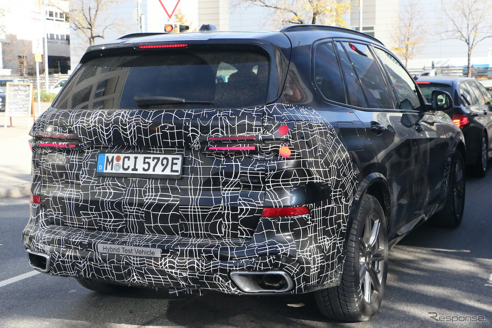 BMW X5 改良新型に設定されるPHEVモデルのプロトタイプ(スクープ写真)《APOLLO NEWS SERVICE》