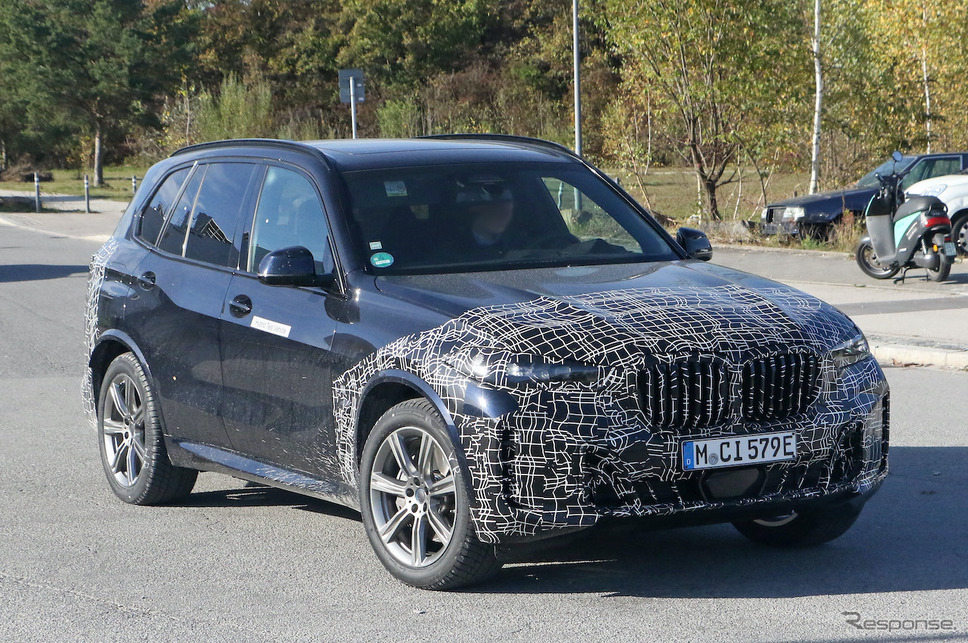 BMW X5 改良新型に設定されるPHEVモデルのプロトタイプ(スクープ写真)《APOLLO NEWS SERVICE》
