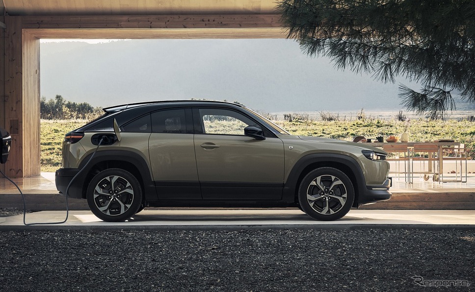 マツダ MX-30 e-SKYACTIV R-EV《写真提供 マツダ》