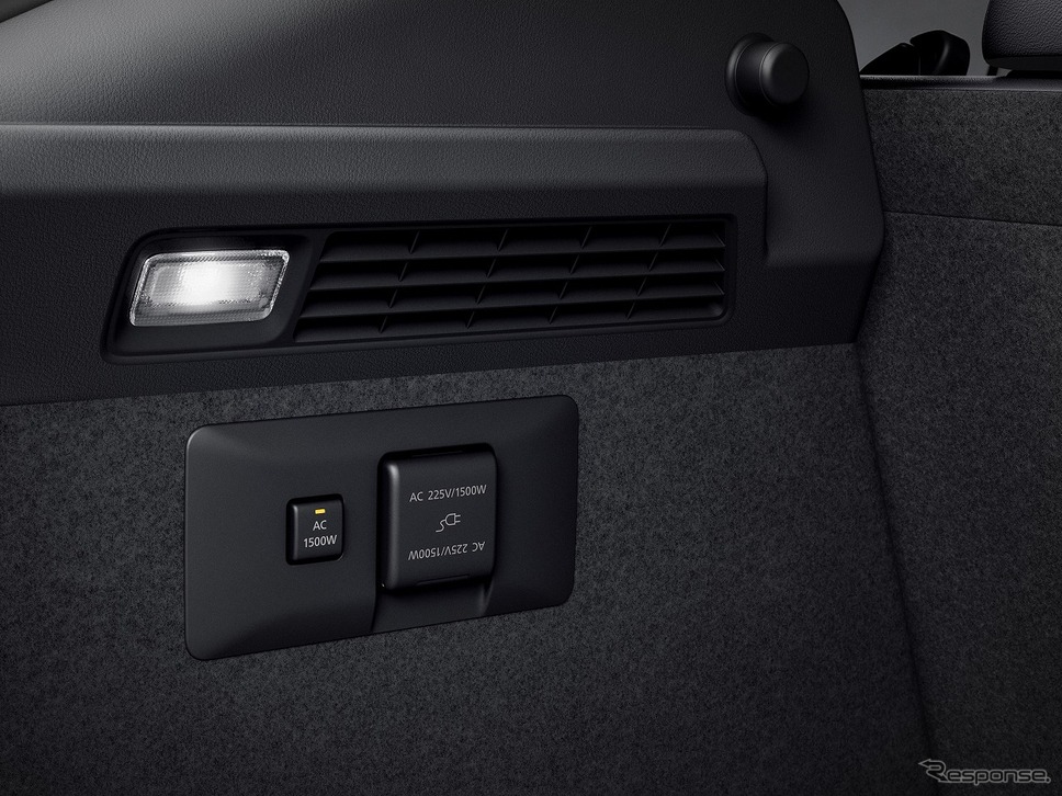 マツダ MX-30 e-SKYACTIV R-EV《写真提供 マツダ》