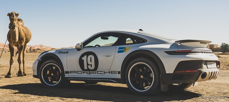ポルシェ 911 ダカール の「ラリー1971」デカールセット装着車《photo by Porsche》