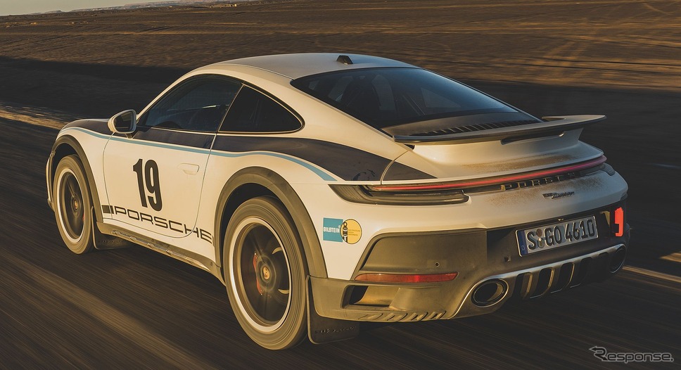ポルシェ 911 ダカール の「ラリー1974」デカールセット装着車《photo by Porsche》