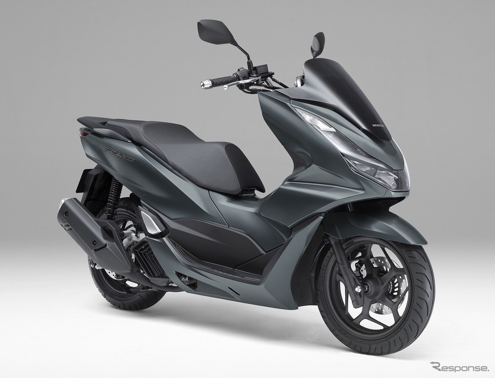 ホンダ PCX160（マットディムグレーメタリック）《写真提供 本田技研工業》