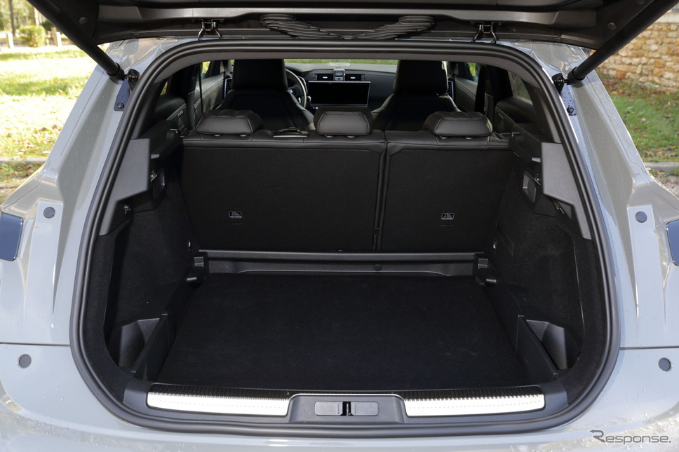 DS 7 E-TENSE 4X4 360（海外仕様）《写真撮影 南陽一浩》