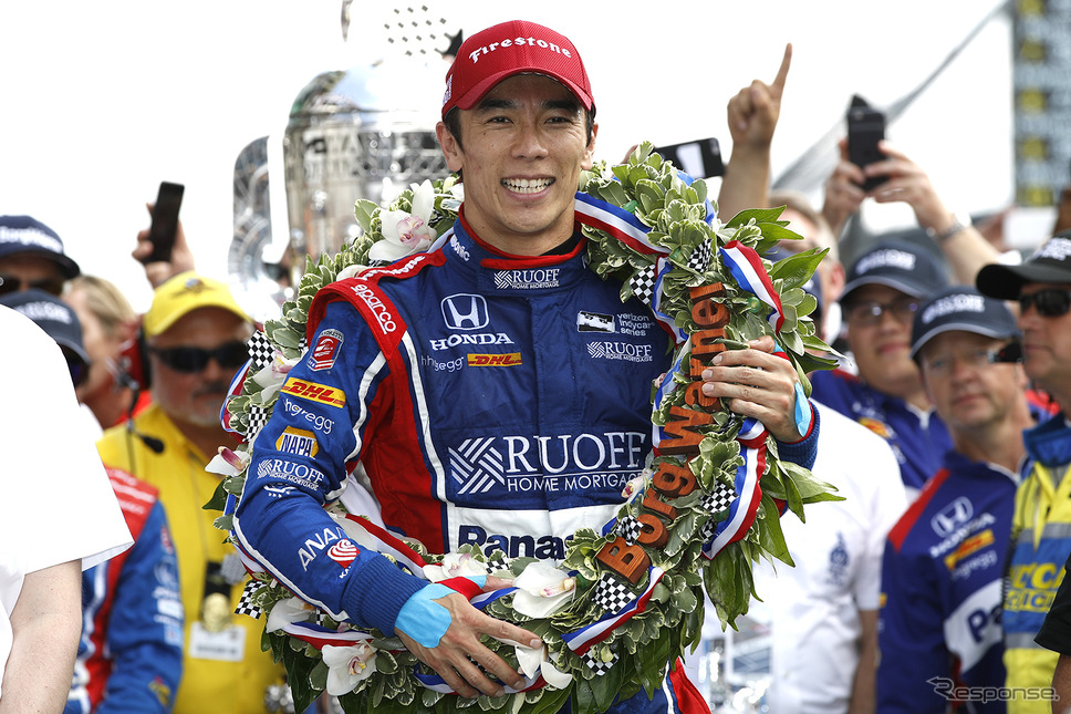 2017年、日本人選手初のインディ500優勝を実現したときの佐藤琢磨。《Photo by Honda》
