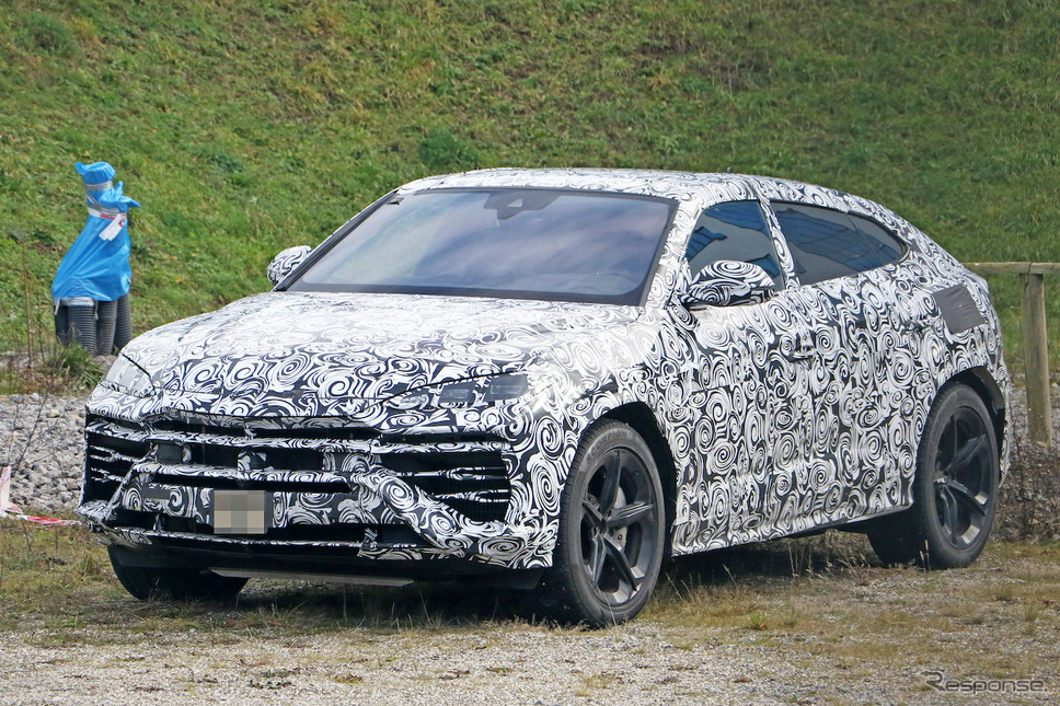 ランボルギーニ ウルスPHEV(仮)プロトタイプ(スクープ写真)《APOLLO NEWS SERVICE》