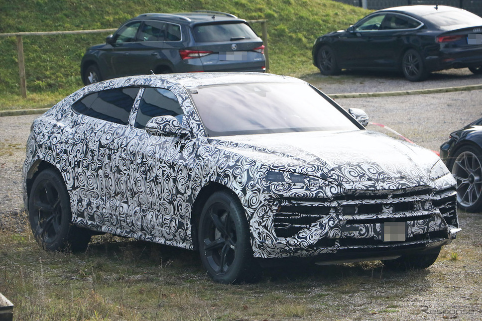 ランボルギーニ ウルスPHEV(仮)プロトタイプ(スクープ写真)《APOLLO NEWS SERVICE》