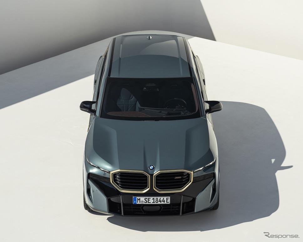 BMW XM《写真提供 ビー・エム・ダブリュー》