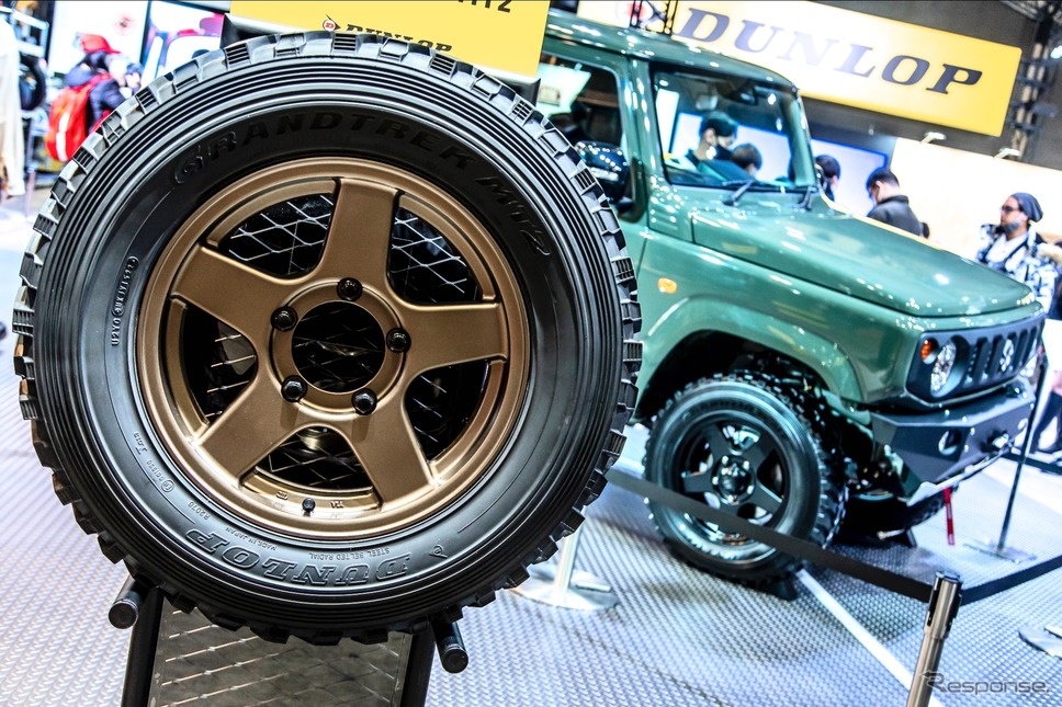 ブラッドレーの最高峰モデル「匠」、競技スペックの「エボリューション」の装着車を展示…東京オートサロン2023《写真撮影 山内潤也》