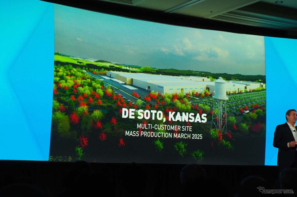 米カンザス州の車載用円筒形リチウムイオン電池の新工場の建設についても紹介された（パナソニック/CES 2023）《写真撮影 会田肇》