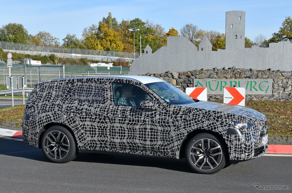 BMW X3 次期型プロトタイプ(スクープ写真)《APOLLO NEWS SERVICE》