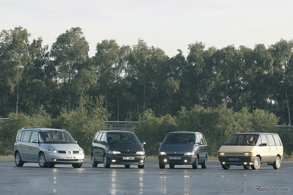 ルノー・エスパス 。右から初代、2世代目、3世代目、4世代目《photo by Renault》