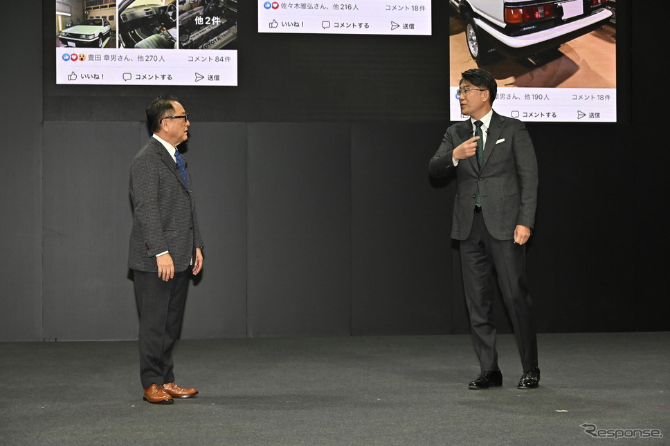 東京オートサロン2023、壇上プレゼンターを交代する豊田・現社長と佐藤・時期社長《写真撮影 雪岡直樹》