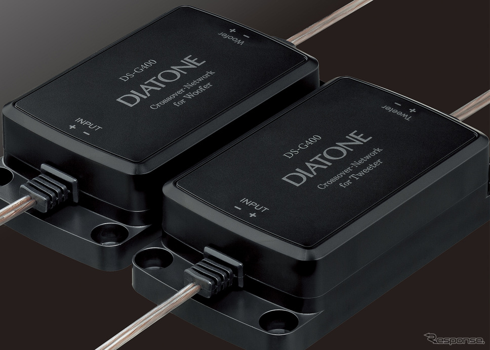 「バイアンプ接続」に対応した「パッシブクロスオーバーネットワーク」の一例(ダイヤトーン・DS-G400)。Photo by 三菱電機