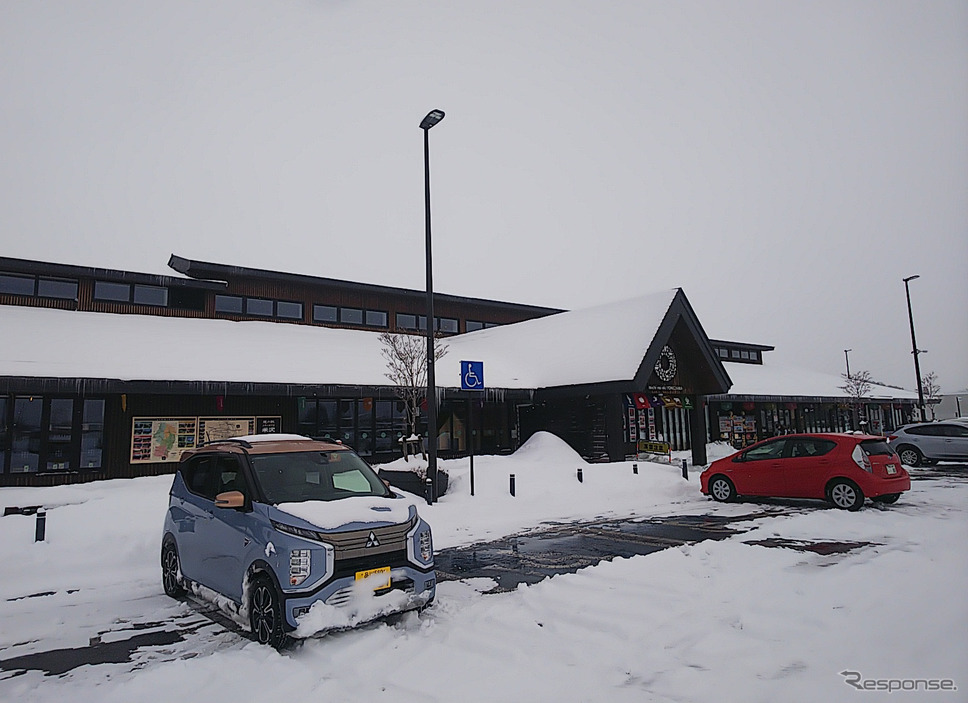 道の駅米沢で2回目の6時間ビバークテストをやった直後。消費電力は推定5.9kWh。《写真撮影 井元康一郎》