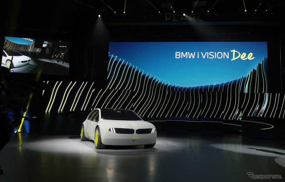 BMW i Vision Dee（CES 2023）《Photo by Ethan Miller/Getty Images News/ゲッティイメージズ》