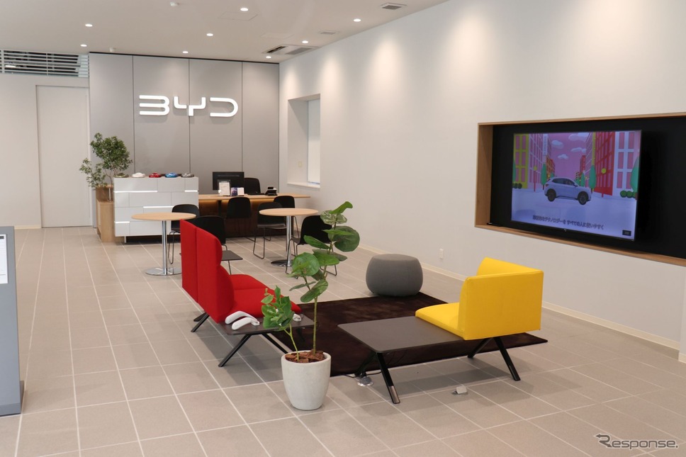 BYD正規ディーラー1号店オープン:販売戦略を分析《写真撮影 中尾真二》