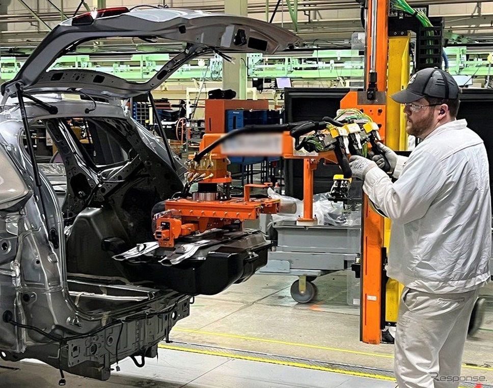 ホンダの米国オハイオ州イーストリバティ工場で生産を開始した CR-V ハイブリッド 新型《photo by Honda》