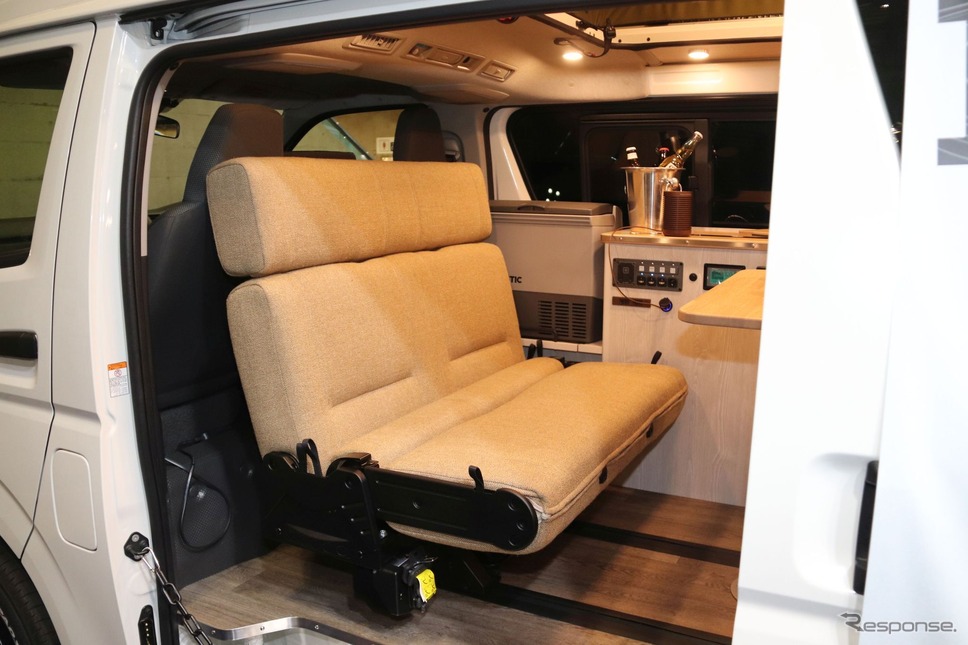 ジャパンキャンピングカーショー2023:ケイワークスRUGGED VANの内装《写真撮影 中尾真二》