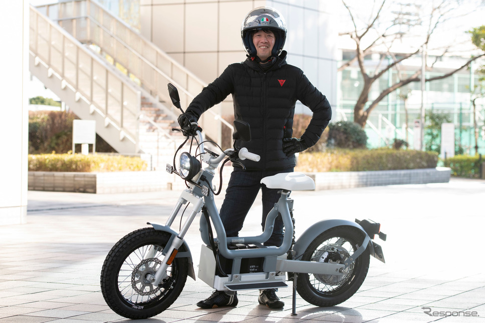 “何にも似てない”北欧生まれの電動バイクが日本上陸、課題は「タイヤと価格」?《写真提供 GOLDWIN INC.》