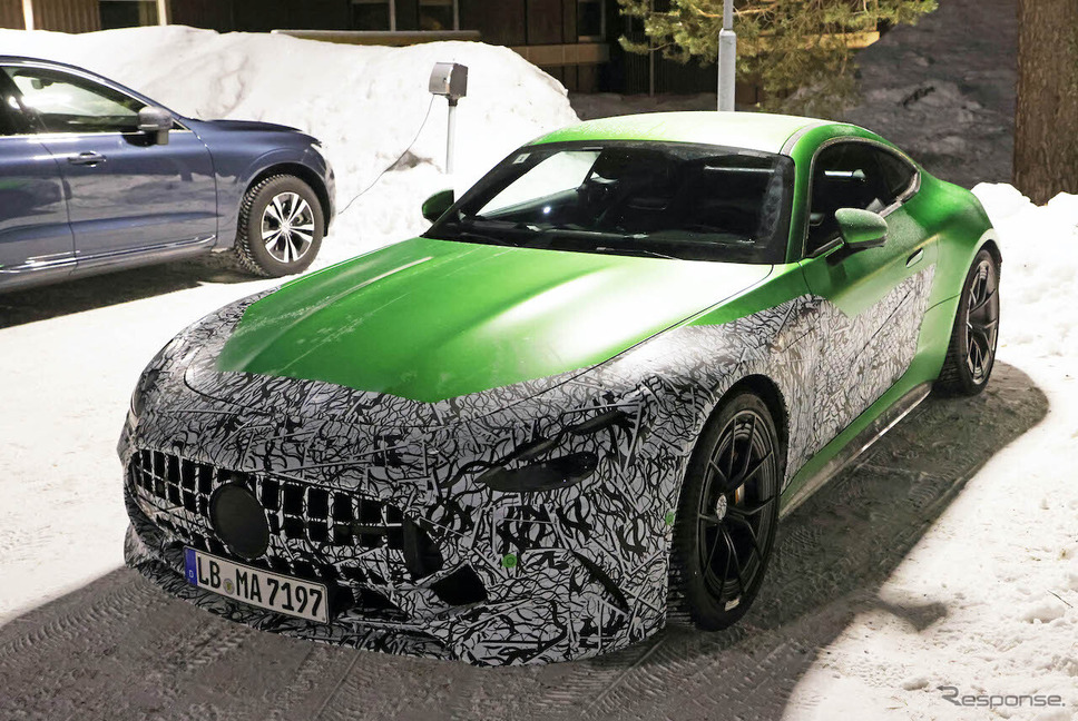 メルセデスAMG GTクーペ 次期型プロトタイプ(スクープ写真)《APOLLO NEWS SERVICE》