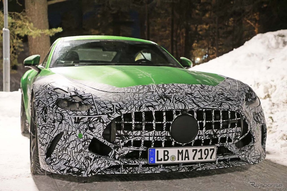 メルセデスAMG GTクーペ 次期型プロトタイプ(スクープ写真)《APOLLO NEWS SERVICE》